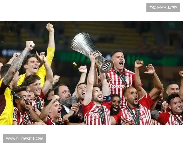 奥林匹亚科斯如何通过战术调整与球员培养稳固希腊联赛冠军地位